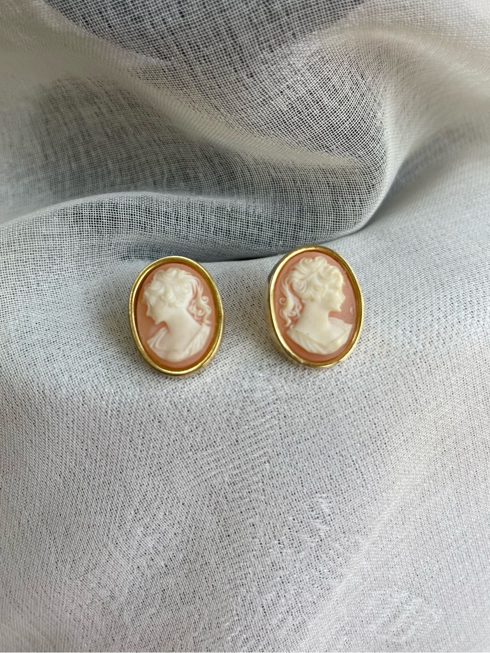Gold-tone Trim Pink Cameo Stud Earrings - Elegant Vintage-Style Women Jewelry